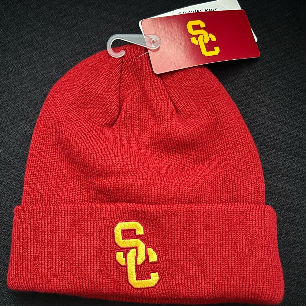 NWT USC CRIMSON Beanie with Yellow Logo